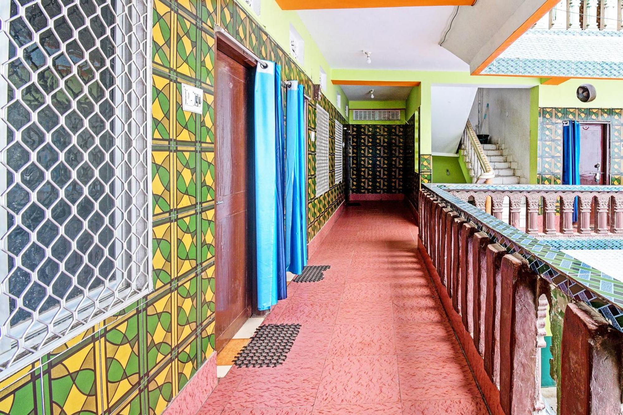 פורי Hotel O Sri Ram Guest House מראה חיצוני תמונה
