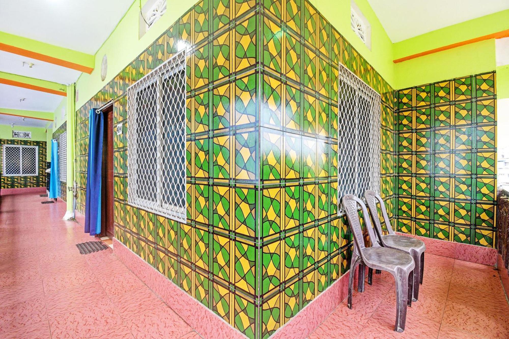 פורי Hotel O Sri Ram Guest House מראה חיצוני תמונה